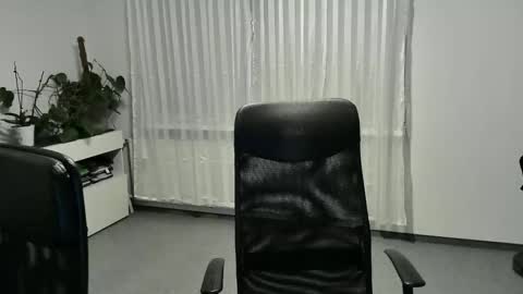Eddi online show from 17, 10, 2025