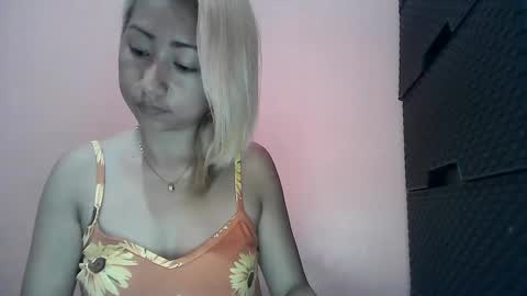 xxsugarpopxx online show from 6, 3, 2025