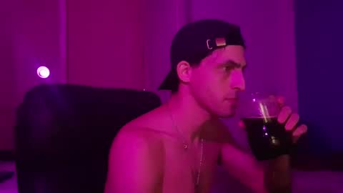 xxxfacu online show from 16, 1, 2025