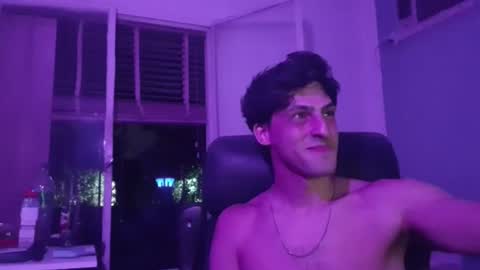 xxxfacu online show from 18, 1, 2025