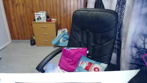 Snapshot of xxxnewlywedsxxx chatting on 11, 3, 2026 Lana online show from 11, 3, 2026