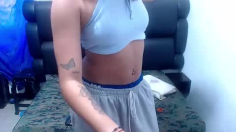 xxxreinasexyassxxx online show from 12, 2, 2025