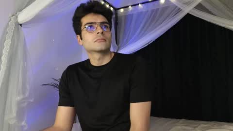 July and Fer online show from 3, 12, 2025