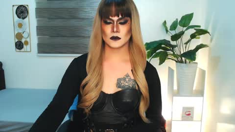 QueenMarina online show from 18, 6, 2026
