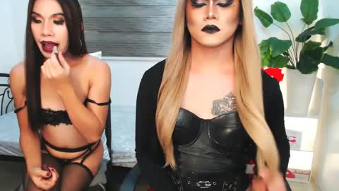 Snapshot of xyournightmarequeenx chatting on 5, 7, 2026 QueenMarina online show from 5, 7, 2026