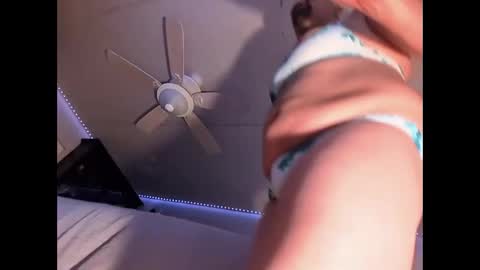 Xzbib online show from 2, 1, 2025