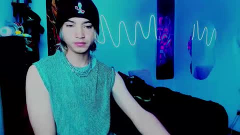 Snapshot of xzerox_ chatting on 12, 9, 2025 xzerox_ online show from 12, 9, 2025