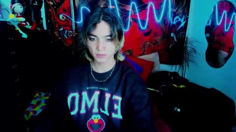 Snapshot of xzerox_ chatting on 24, 9, 2025 xzerox_ online show from 24, 9, 2025