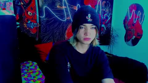 Snapshot of xzerox_ chatting on 7, 10, 2025 xzerox_ online show from 7, 10, 2025