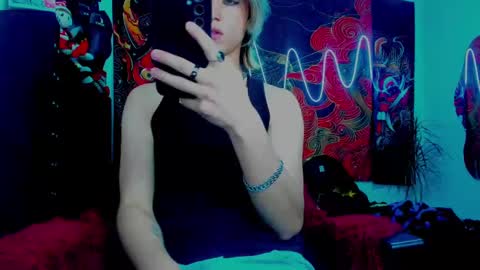 Snapshot of xzerox_ chatting on 8, 10, 2025 xzerox_ online show from 8, 10, 2025