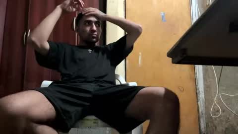 Snapshot of y0ungwithbrowndick chatting on 25, 12, 2024 BROWN DICK online show from 25, 12, 2024