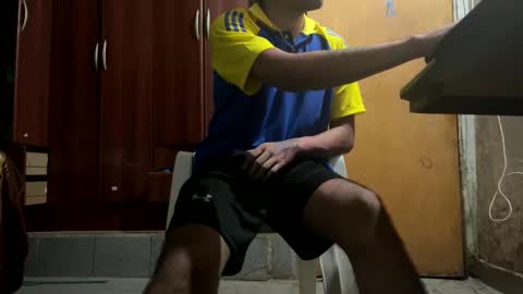 Snapshot of y0ungwithbrowndick chatting on 4, 1, 2025 BROWN DICK online show from 4, 1, 2025