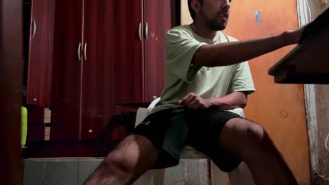 Snapshot of y0ungwithbrowndick chatting on 12, 1, 2025 BROWN DICK online show from 12, 1, 2025