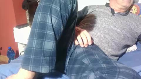 Snapshot of yahe2010 chatting on 15, 3, 2026 grillino online show from 15, 3, 2026