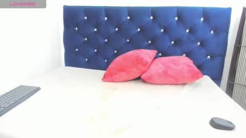 yaiza_sexylovee online show from 27, 10, 2025