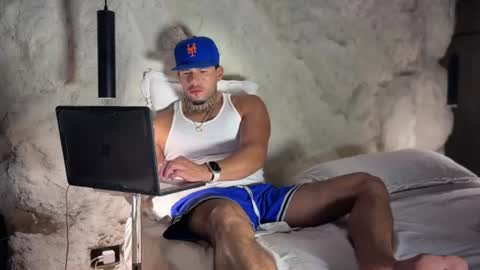 yamp sambrano online show from 2, 8, 2026