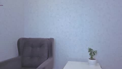 Yana  online show from 21, 9, 2025