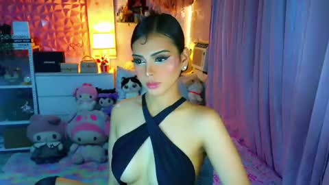YANG AUDREY LONE online show from 6, 8, 2026