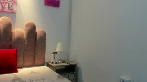 yara10_ online show from 22, 4, 2026