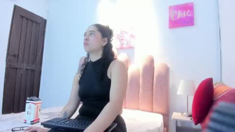 yara10_ online show from 29, 4, 2026