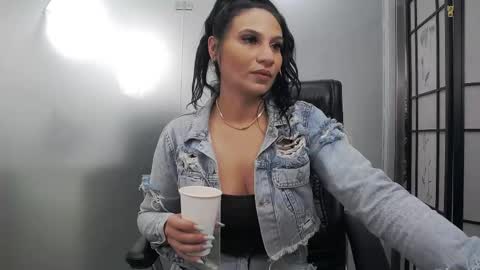 Snapshot of yaraxcox chatting on 16, 5, 2026 Yara online show from 16, 5, 2026