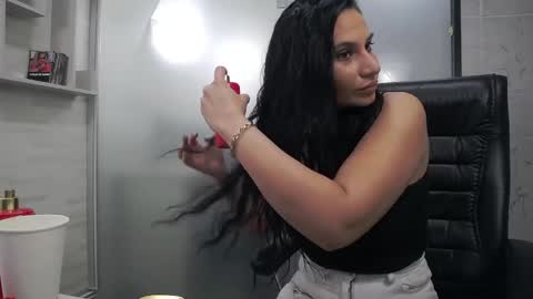 Snapshot of yaraxcox chatting on 18, 5, 2026 Yara online show from 18, 5, 2026
