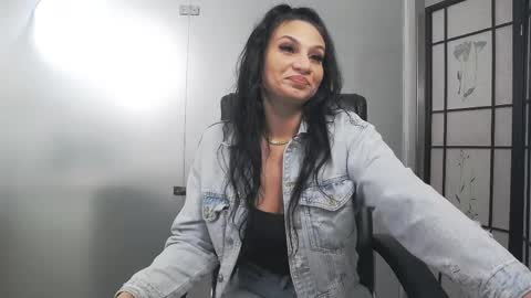 Snapshot of yaraxcox chatting on 20, 5, 2026 Yara online show from 20, 5, 2026
