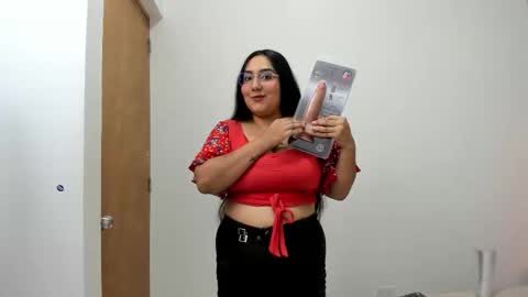 Snapshot of yasmin_ortiz chatting on 9, 3, 2026 Yasmin Ortiz online show from 9, 3, 2026