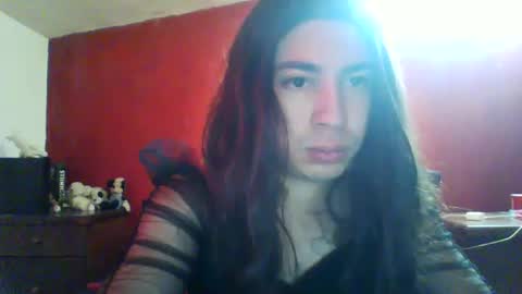 Yasmin Paez online show from 12, 1, 2025