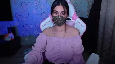Snapshot of yasmina___ chatting on 29, 9, 2025 yasmina online show from 29, 9, 2025