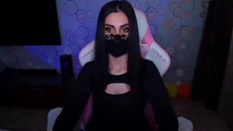 Snapshot of yasmina___ chatting on 1, 4, 2026 yasmina online show from 1, 4, 2026