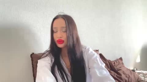 Yasmin online show from 6, 5, 2026