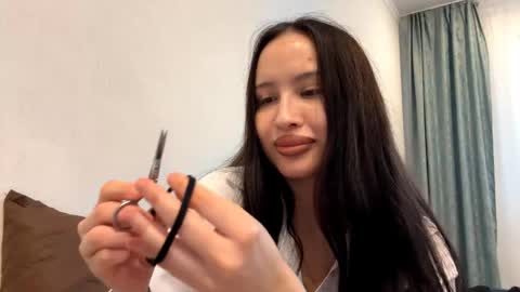 Yasmin online show from 7, 5, 2026