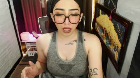 yassiered online show from 17, 5, 2026