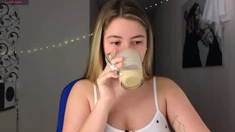 Yasyaa  online show from 21, 1, 2025