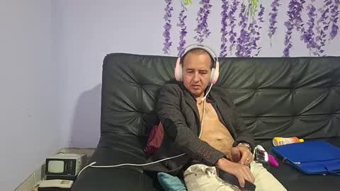 Hazzan online show from 17, 11, 2025