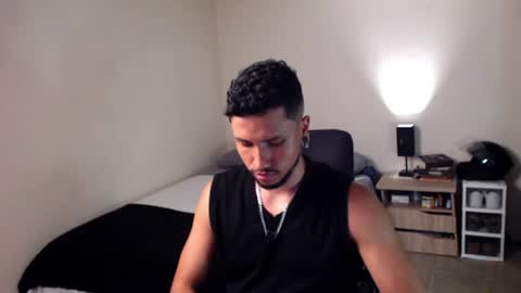 Snapshot of yeff_stone chatting on 3, 7, 2026 yeff online show from 3, 7, 2026
