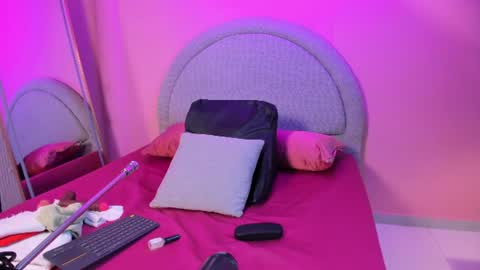 yeika_foxy online show from 10, 6, 2026