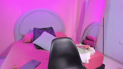 yeika_foxy online show from 18, 6, 2026