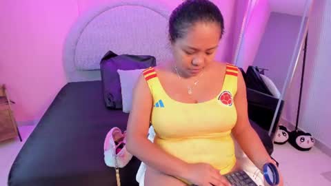 yeika_foxy online show from 27, 6, 2026