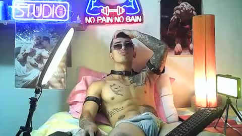 yeisoncastellanos1999 online show from 23, 9, 2025