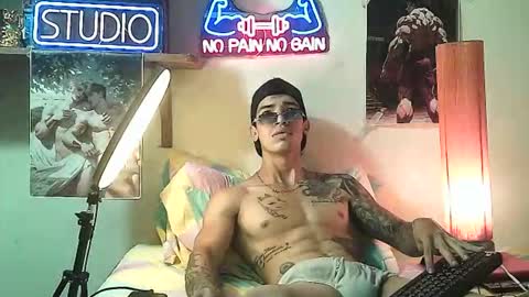 yeisoncastellanos1999 online show from 4, 11, 2025