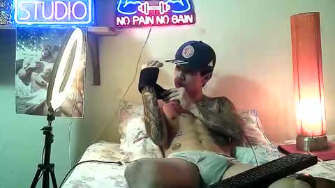 yeisoncastellanos1999 online show from 13, 2, 2026