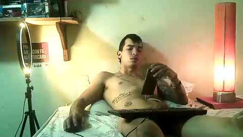 yeisoncastellanos1999 online show from 30, 6, 2026