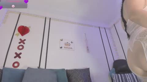 Yelena Owens online show from 10, 3, 2026