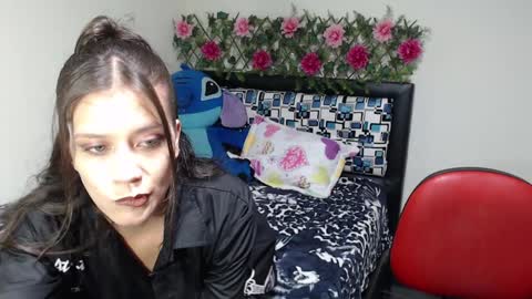 Snapshot of yeliana_will chatting on 8, 1, 2025 yeliana_will online show from 8, 1, 2025