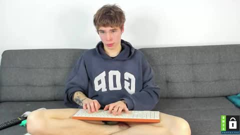 Snapshot of yen2025 chatting on 9, 11, 2025 Yen online show from 9, 11, 2025