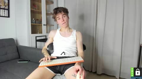 Snapshot of yen2025 chatting on 10, 11, 2025 Yen online show from 10, 11, 2025