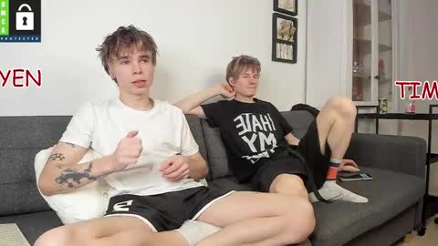 Snapshot of yen2025 chatting on 14, 12, 2025 Yen online show from 14, 12, 2025