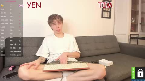 Snapshot of yen2025 chatting on 15, 12, 2025 Yen online show from 15, 12, 2025